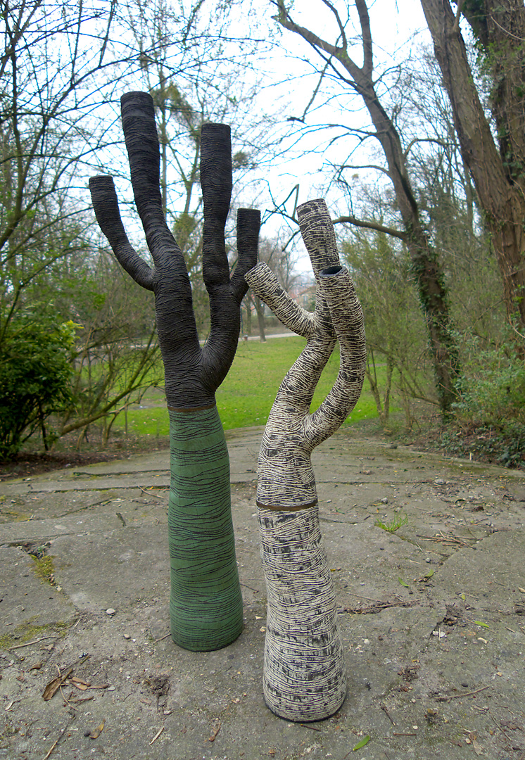 Arbres grès noir